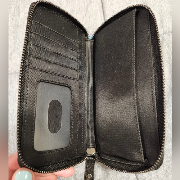 Rareform Recycled Billboard Material Wristlet Wallet Blue And White - Picture 3 of 7